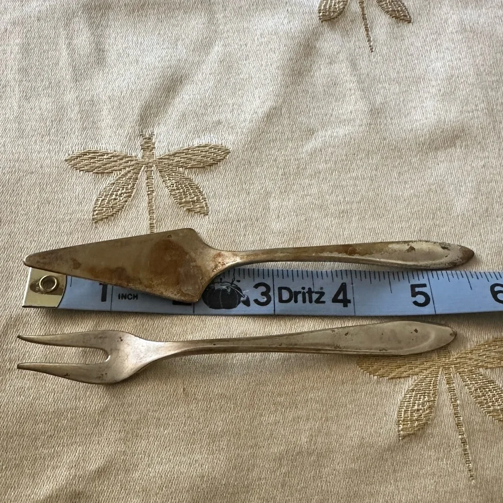 Vintage Meriden Silverplate Co. First Lady 2 Piece Pickle Fork & Cheese Spreader